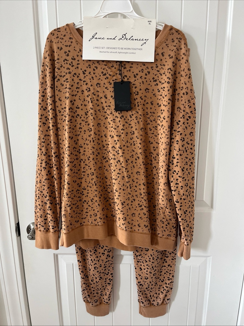 Women's Xl Jane & Delancey Sleep 2 Piece Top Pants Lounge Set Animal Print NWT